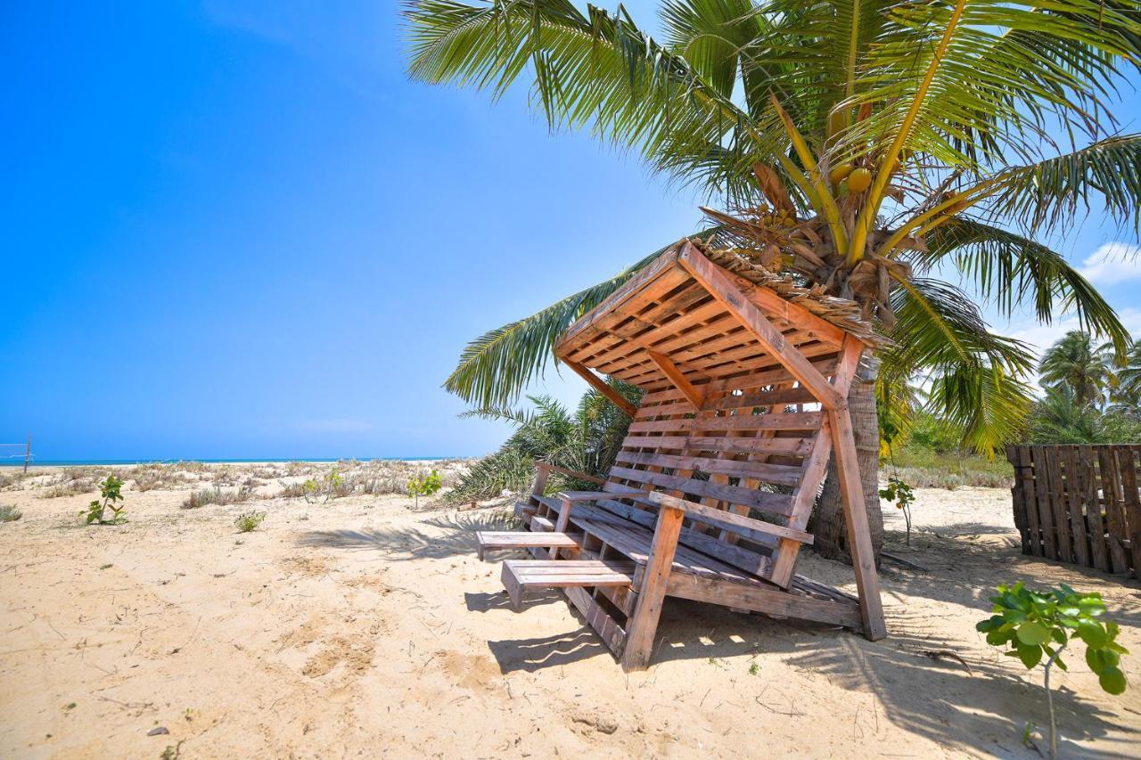 Kitesurfing Lanka Hotell Kalpitiya Eksteriør bilde