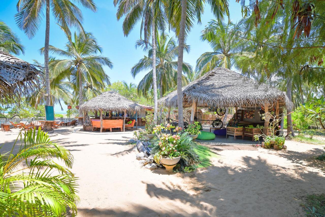 Kitesurfing Lanka Hotell Kalpitiya Eksteriør bilde